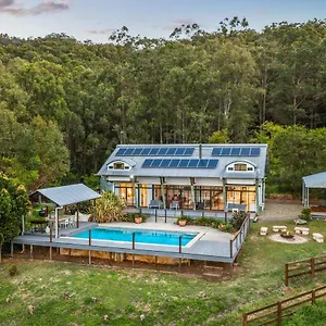 Holiday home The Farm On Razorback Ridge Montville